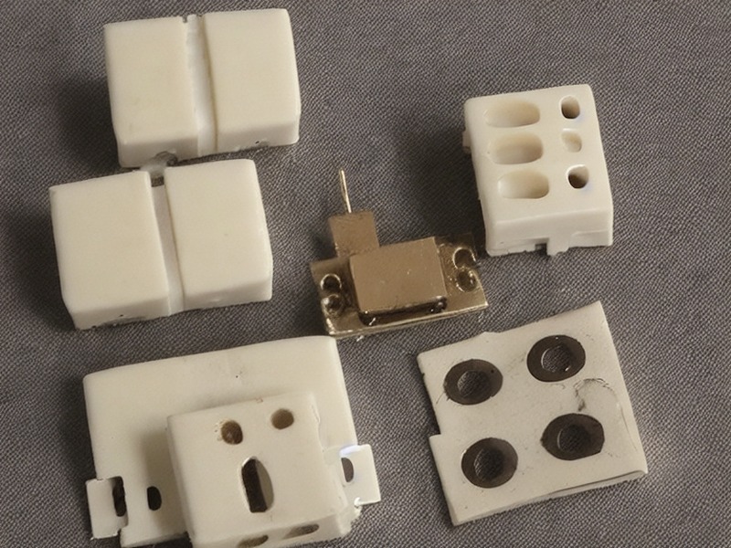 EEPROM应用相关产品 2